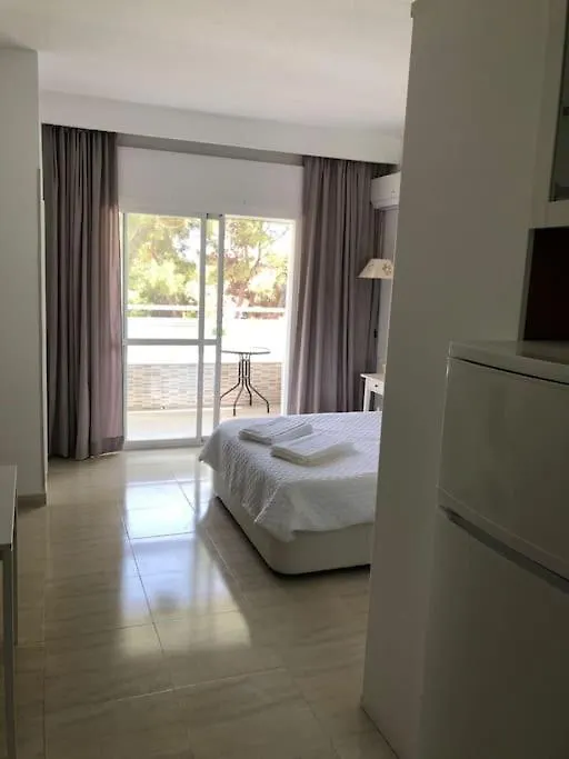 Estudio Torre De Andalucia Marbella Spain
